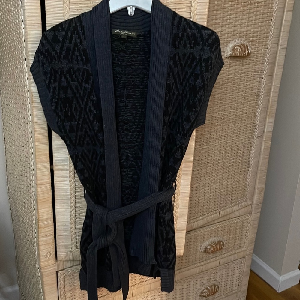 Eddie Bauer short sleeve sweater